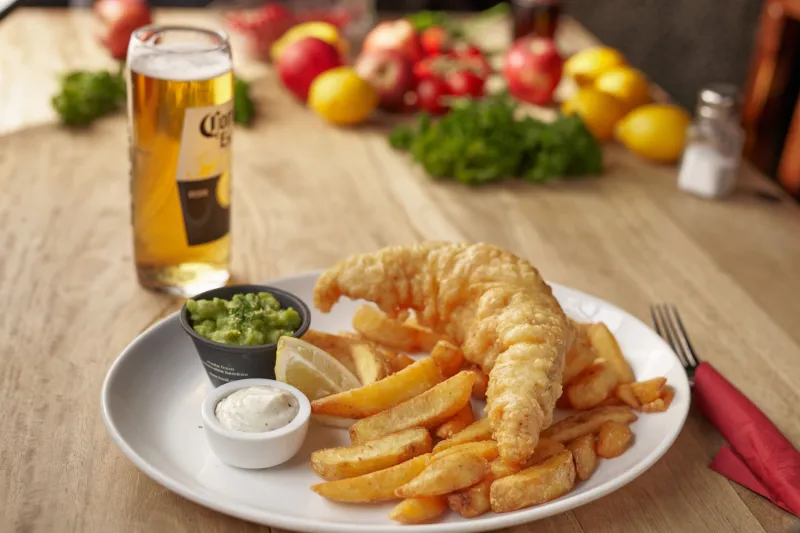 Ditch the Desk: America's Midday Meal Rebellion Is Happening at the Pub