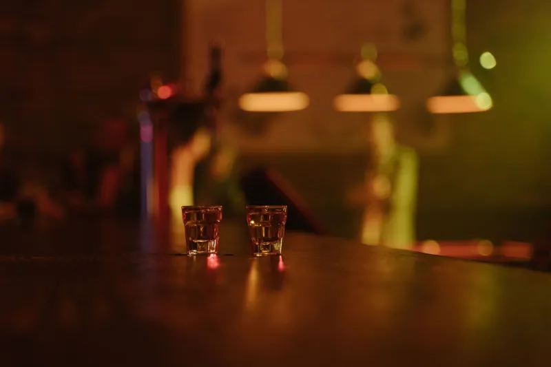 Don't Rush the Last Round: How to End a Great Night at the Bar the Right Way