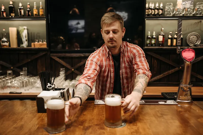 Why Your Beer Tastes Better at Some Bars Than Others — And Exactly What to Look For
